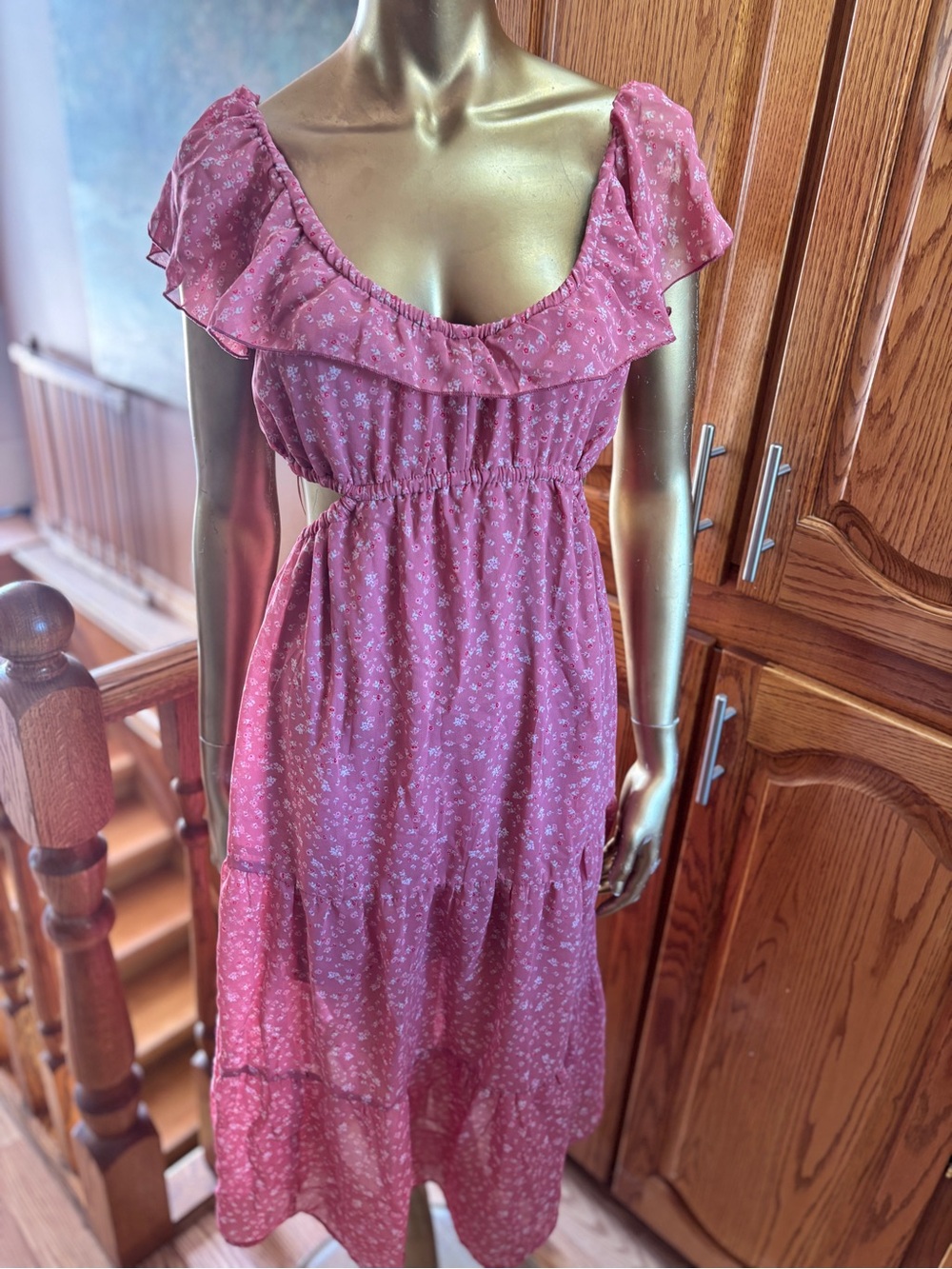 Streetwear Society Pink Floral Midi Dress